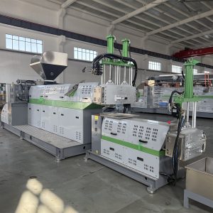 JUYUAN Recycling Plastic Pelletizer with 300-450kg/h Capacity